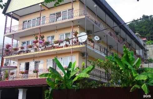 Лазаревское пос.: Гостевой дом Южный