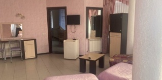 Витязево: Гостевой дом Бумеранг