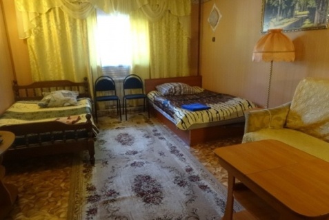Луга: Отель У лысой горы