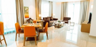 Dubai: Отель HE Hotel Apartment